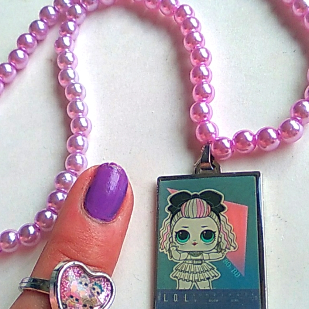 LOL SURPRISE DOLL NECKLACE AND RING SET